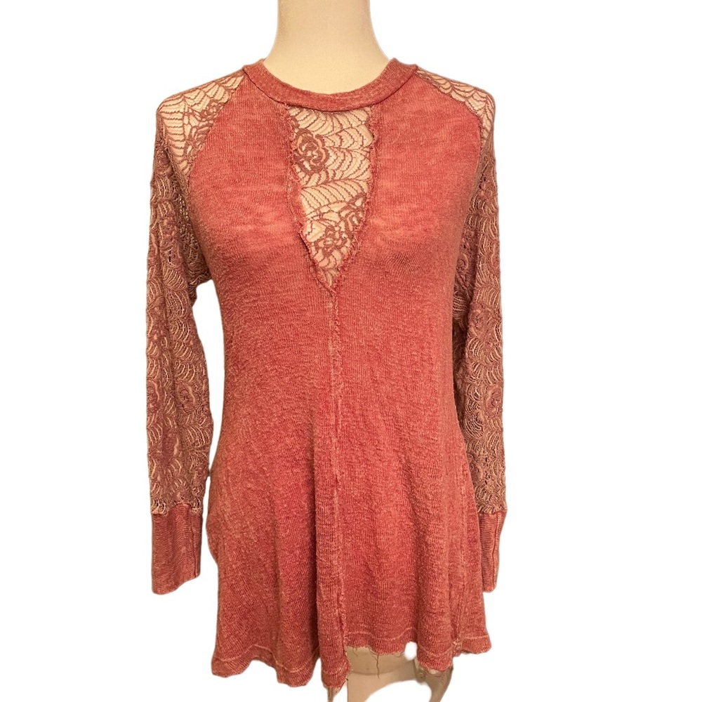 Gimmick brand size S tunic top. Rugged style.